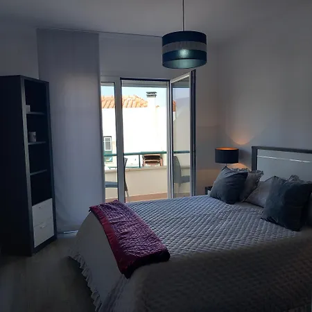 Casa Quintal Apartment Nazaré